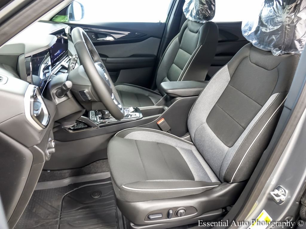 New 2026 Chevrolet TrailBlazer LT w/ Convenience Package AWD/4WD image 9