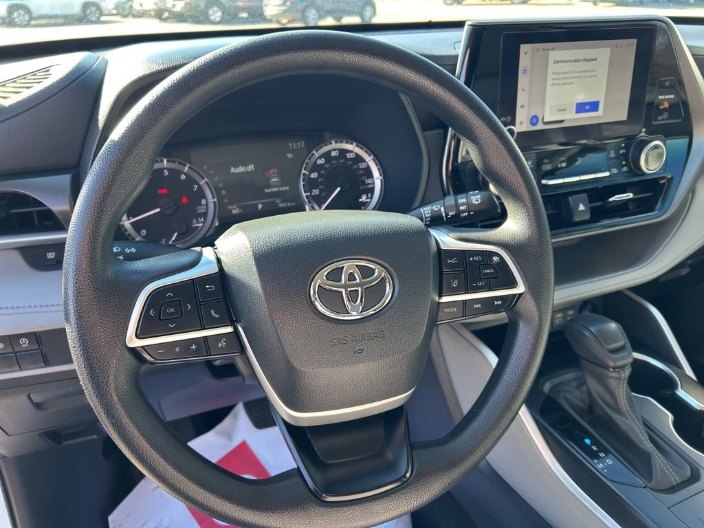 Used 2023 Toyota Highlander L image 14