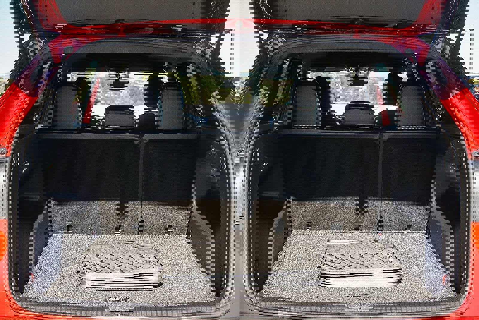 Used 2020 Volkswagen Atlas Cross Sport SE w/ Panoramic Sunroof Package image 48