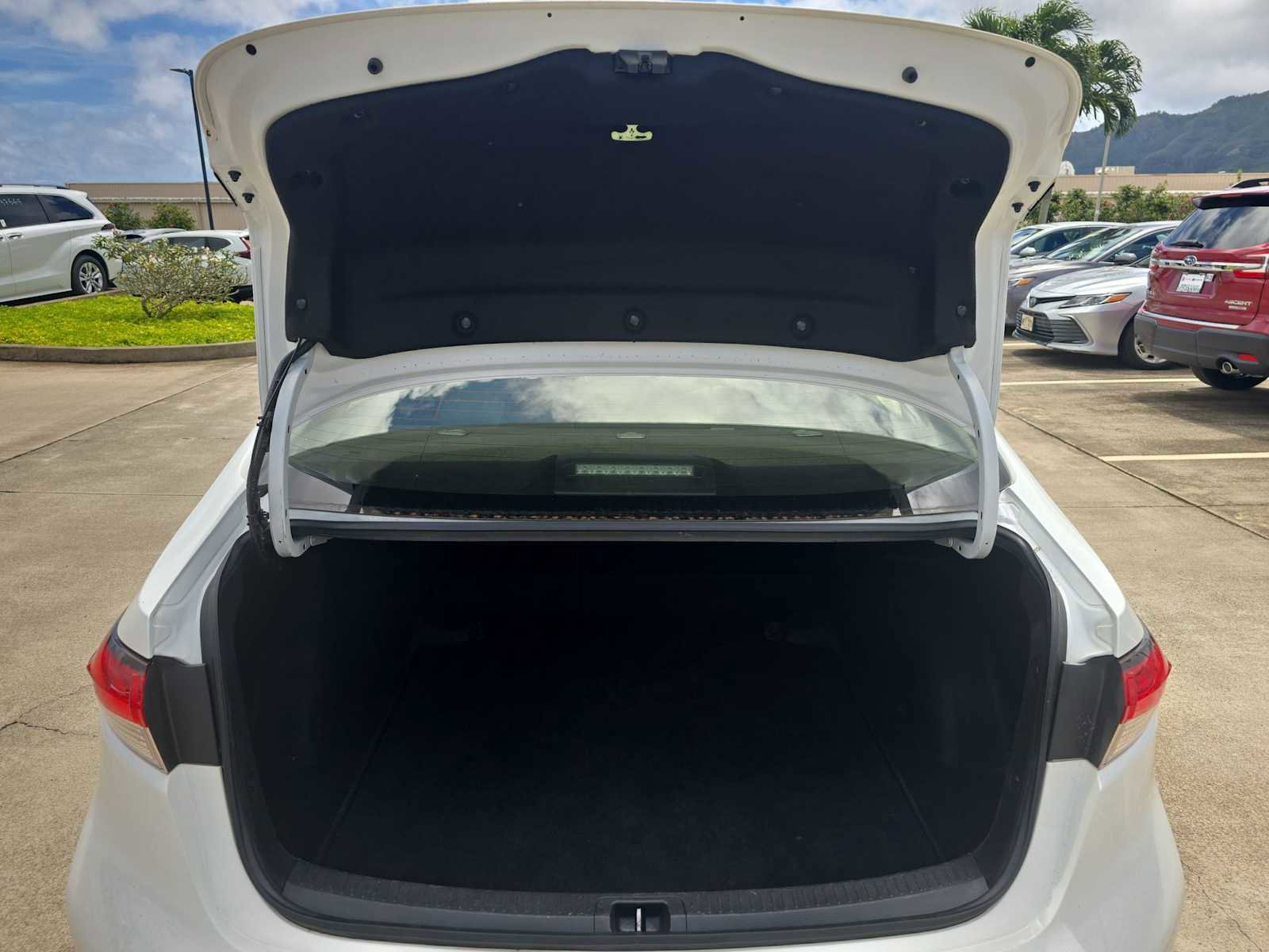 Used 2023 Toyota Corolla LE image 20