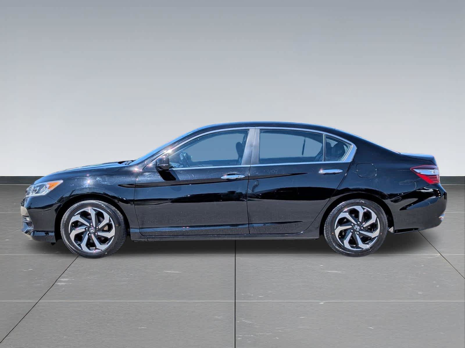 Certified 2017 Honda Accord EX-L image 2