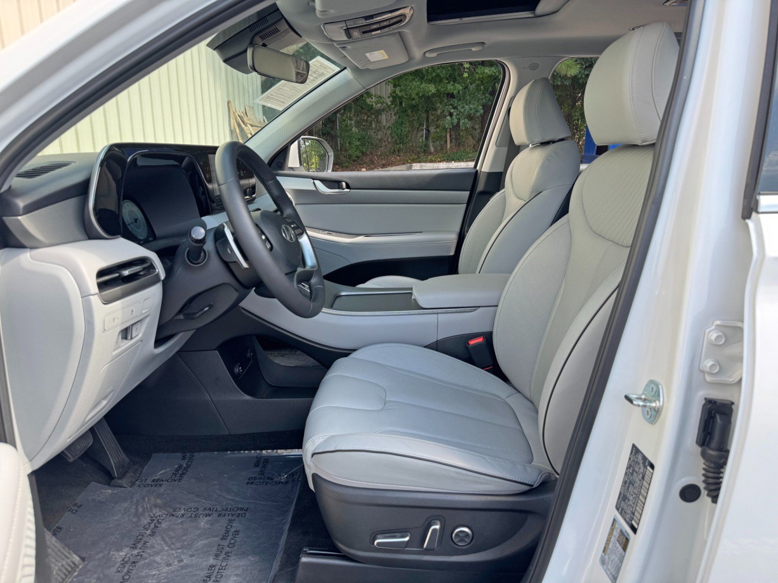 Used 2025 Hyundai Palisade SEL FWD image 14