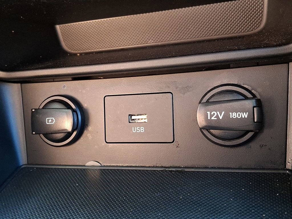 Used 2023 Hyundai Kona SEL AWD/4WD image 25