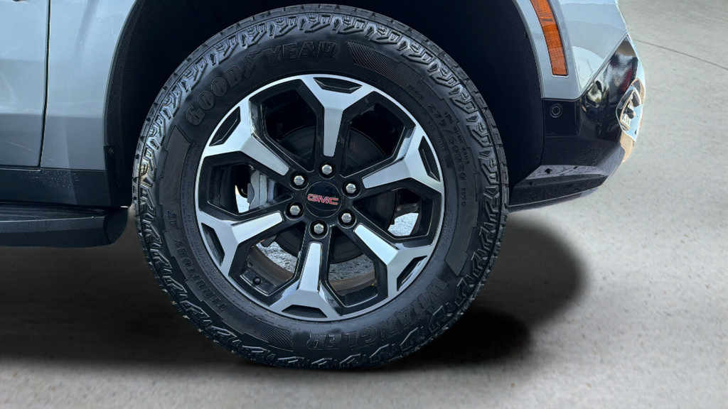 Used 2026 GMC Yukon XL AT4 w/ Premium Trailering Package AWD/4WD image 29