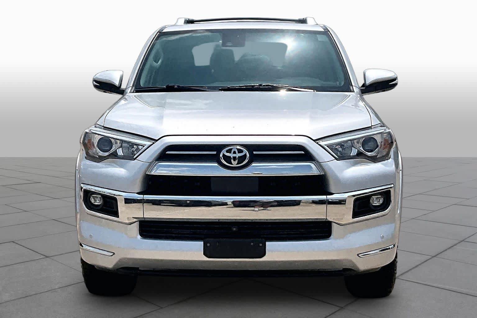 Used 2023 Toyota 4Runner Limited AWD/4WD image 4