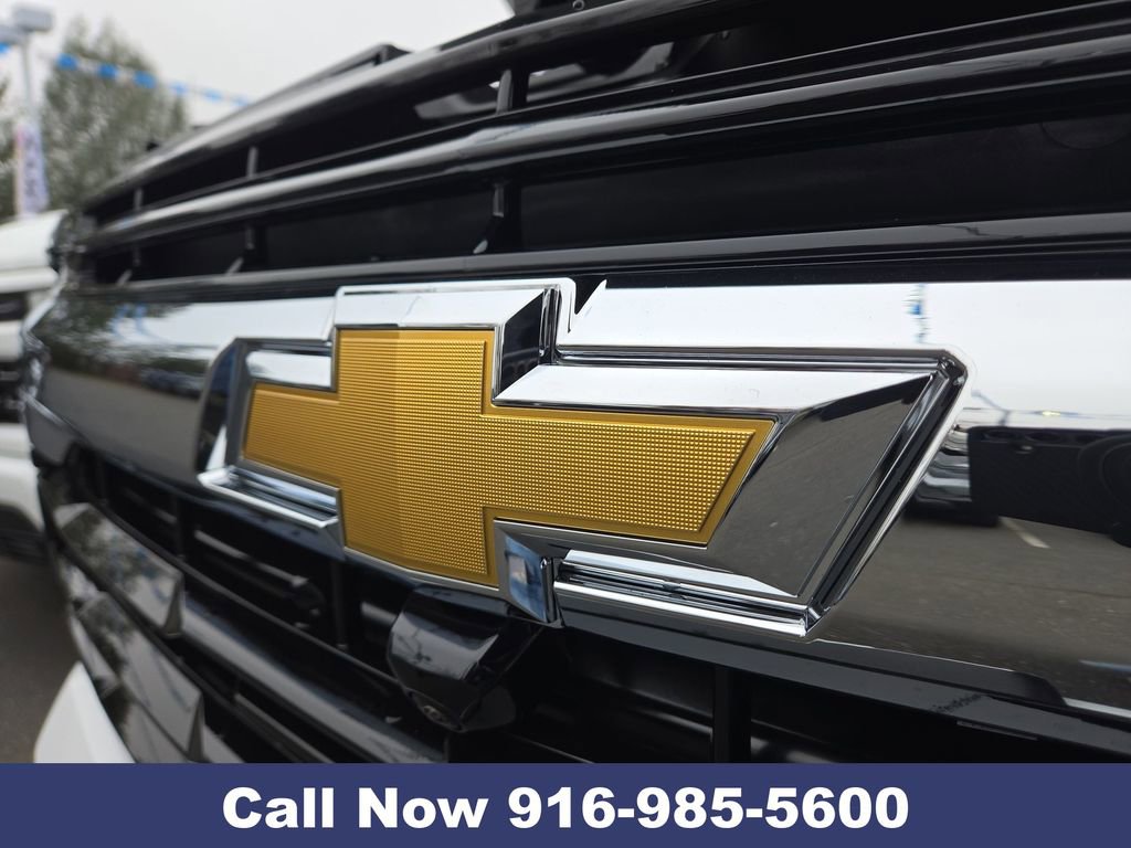 New 2026 Chevrolet Suburban LS image 35