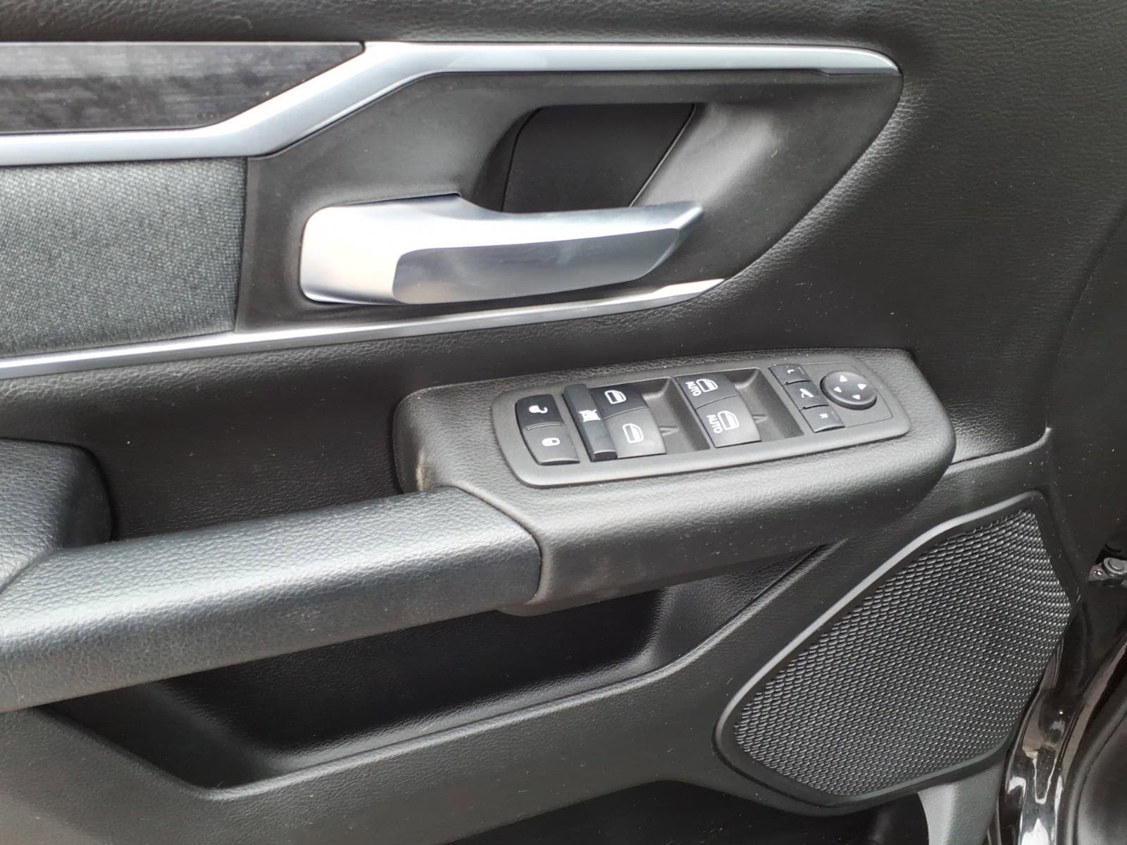 Used 2022 RAM 1500 Big Horn AWD/4WD image 12