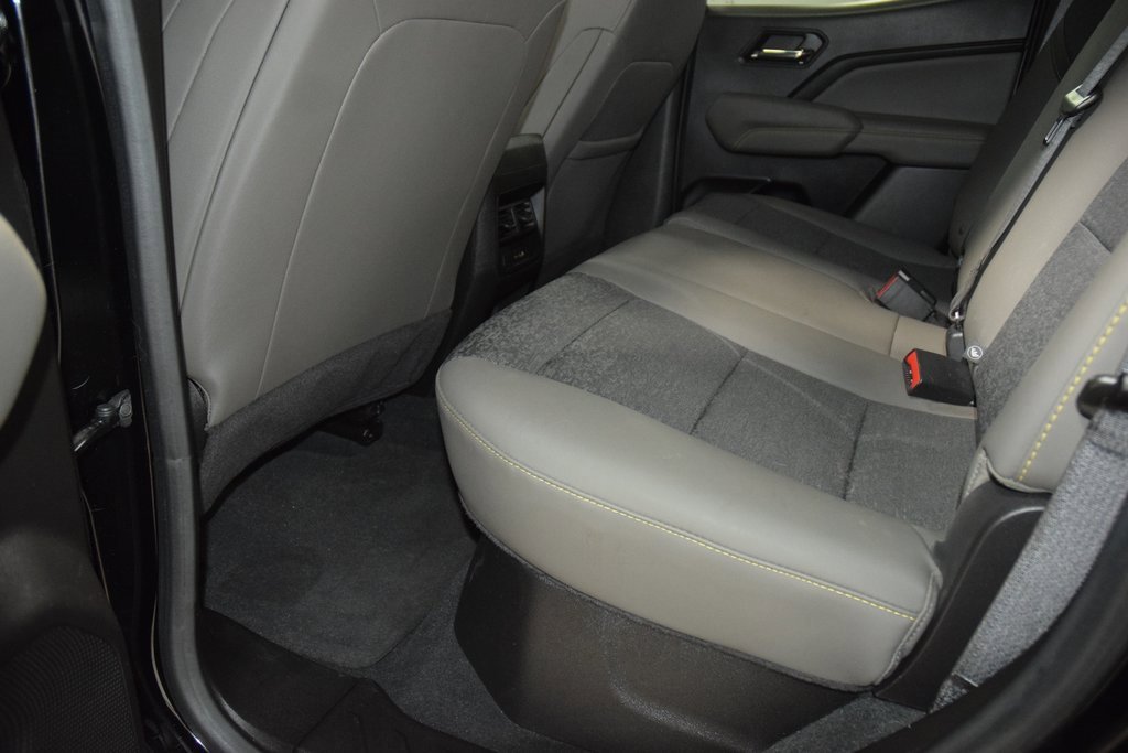 Certified 2024 Chevrolet Colorado ZR2 w/ Technology Package image 44