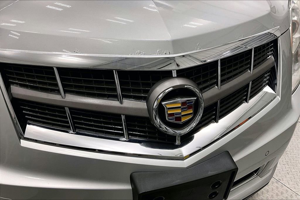 Used 2011 Cadillac SRX Luxury image 28