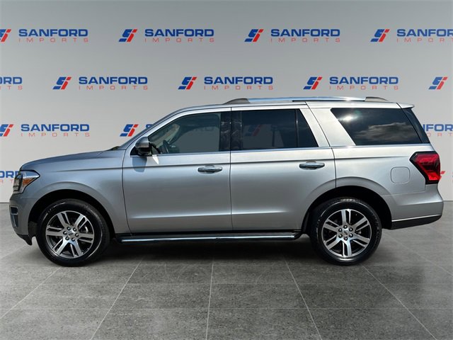 Used 2023 Ford Expedition Limited image 2
