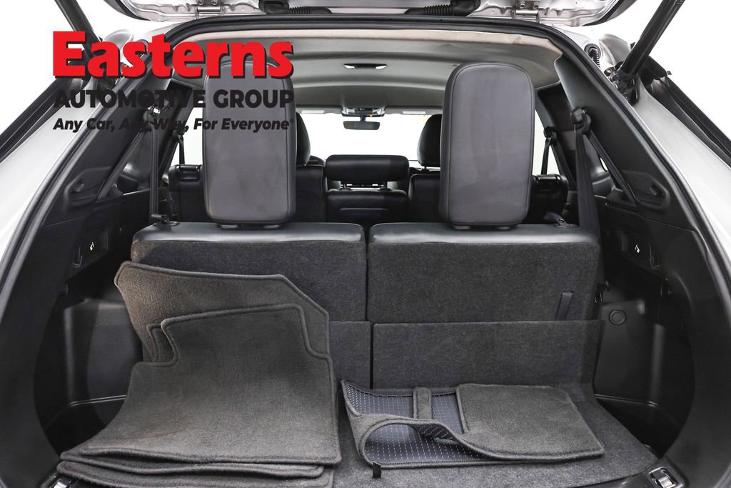 Used 2025 Mitsubishi Outlander SE image 9