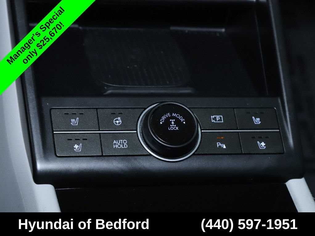 Used 2024 Hyundai Kona Limited AWD/4WD image 30