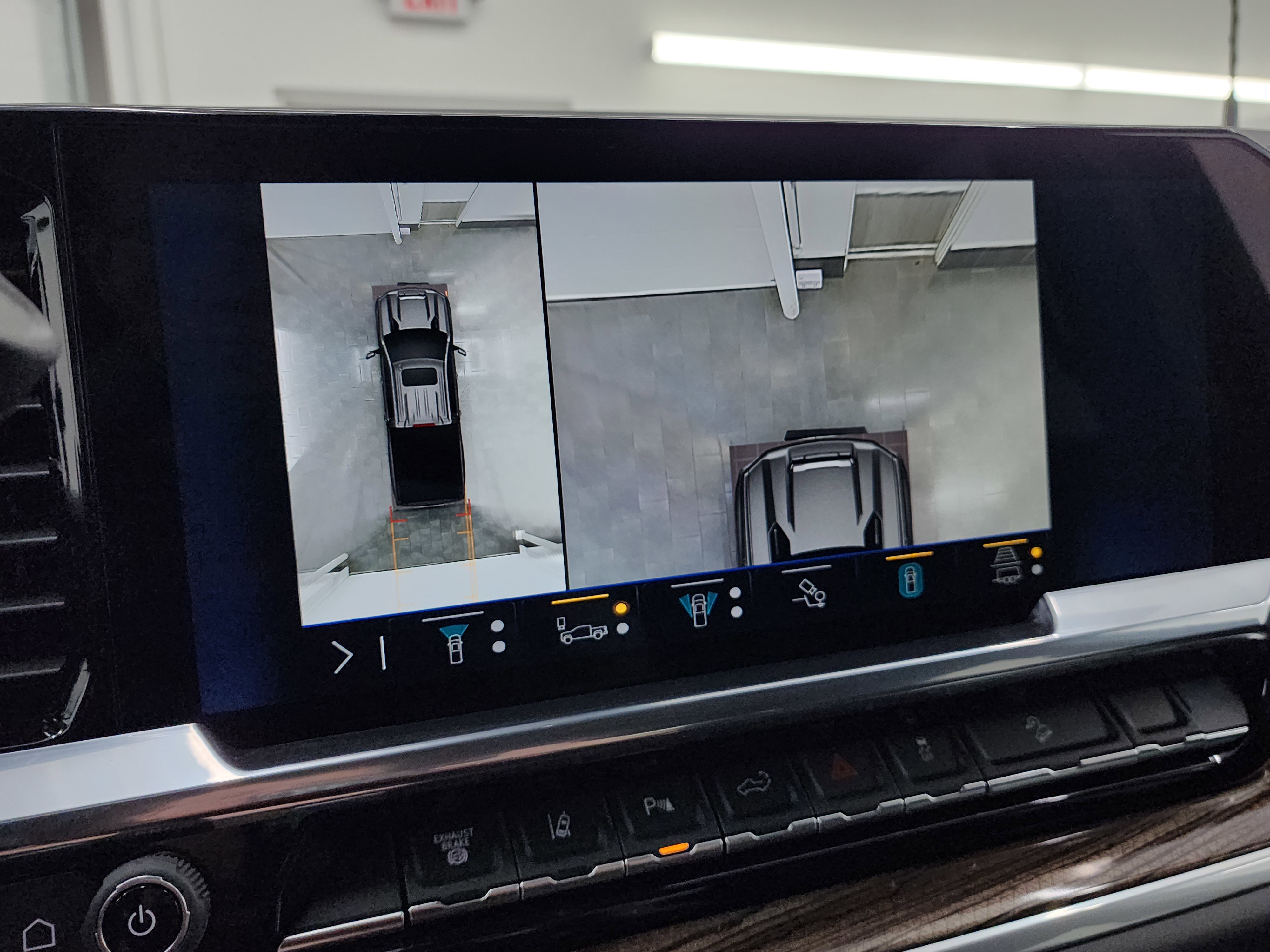 Used 2025 Chevrolet Silverado 2500 LT w/ All Star Edition AWD/4WD image 18