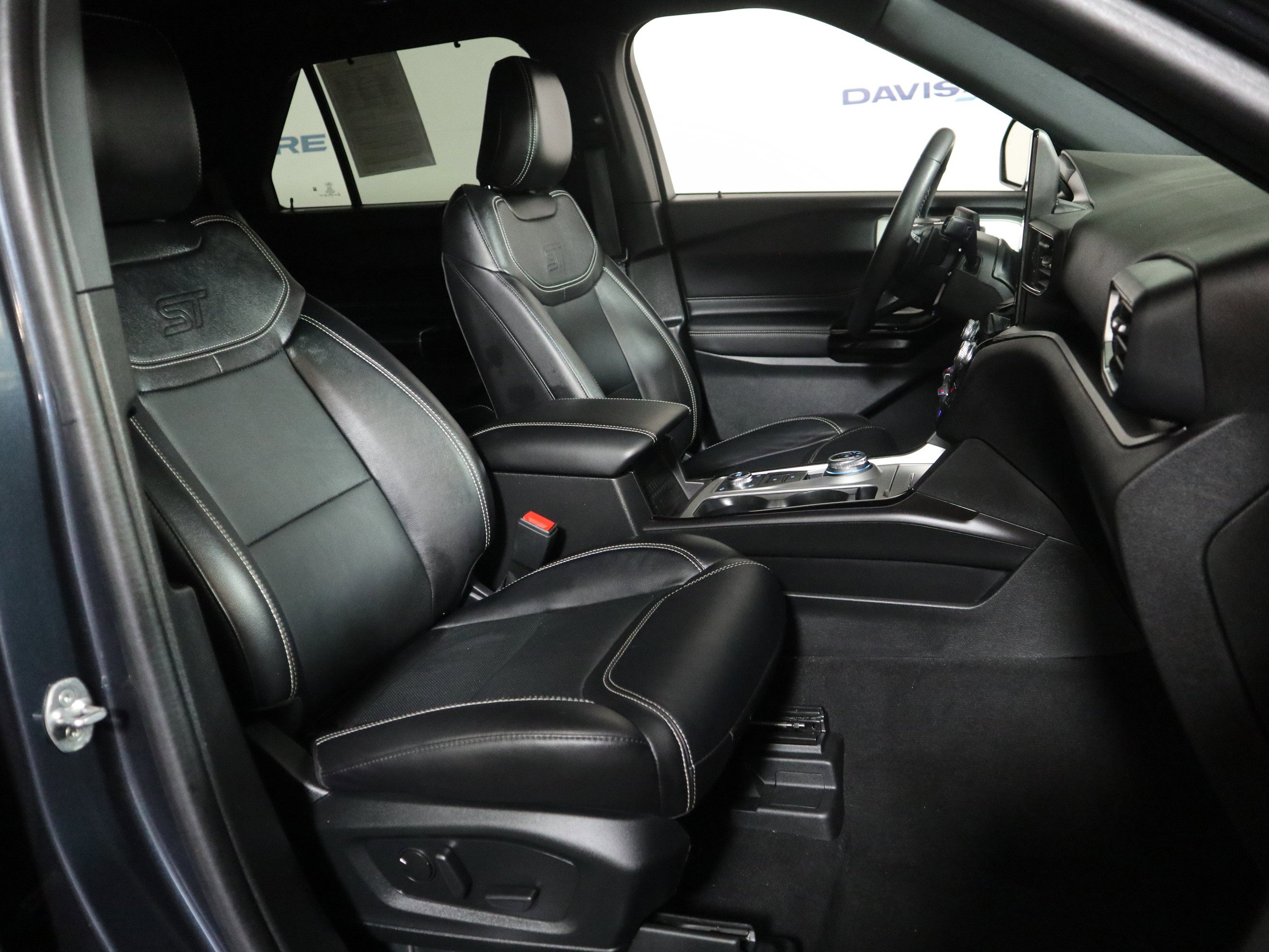 Used 2023 Ford Explorer ST w/ Equipment Group 401A image 21