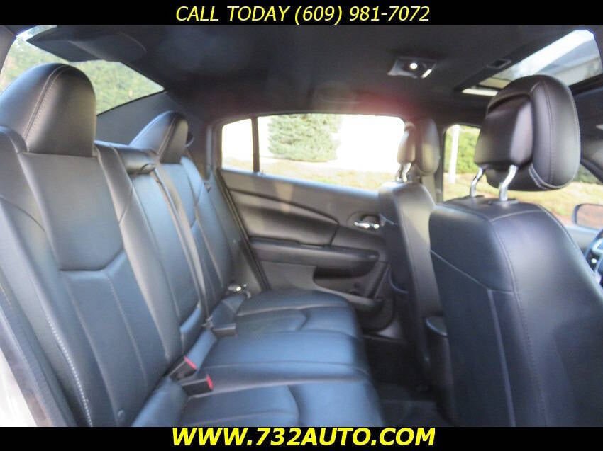 Used 2014 Chrysler 200 Limited w/ Sun/Sound Group FWD image 25