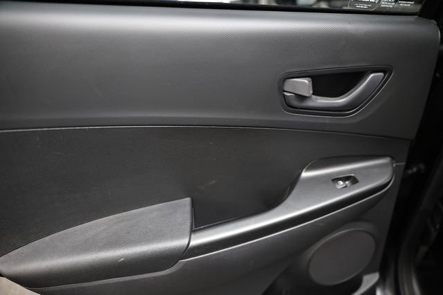 Used 2023 Hyundai Kona SEL image 22