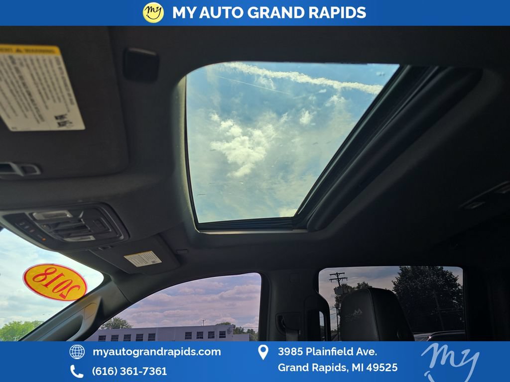 Used 2019 Chevrolet Silverado 1500 High Country w/ Technology Package AWD/4WD image 22