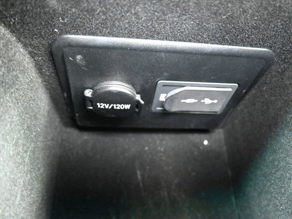 Used 2016 Lexus LS 460 w/ Comfort Package image 18