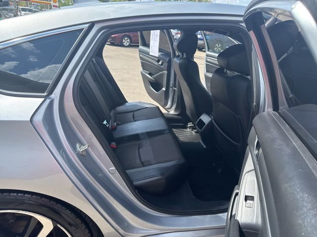 Used 2019 Honda Accord Sport image 11