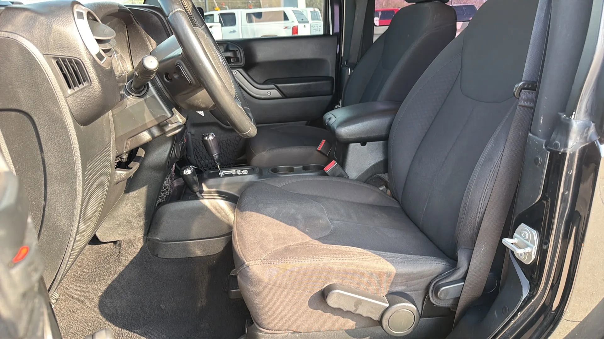 Used 2017 Jeep Wrangler Sport w/ Connectivity Group image 39