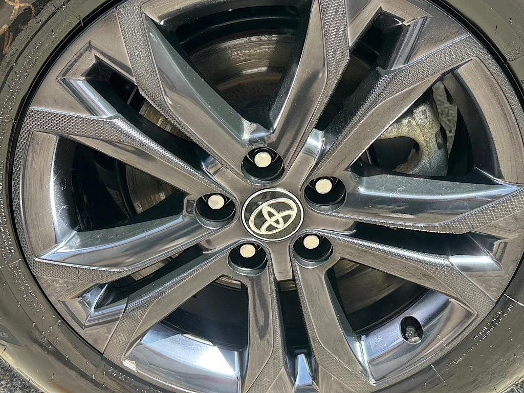 Used 2025 Toyota Sienna XSE AWD/4WD image 30