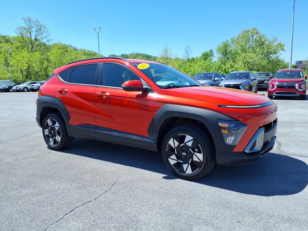 Used 2025 Hyundai Kona SEL AWD/4WD image 14