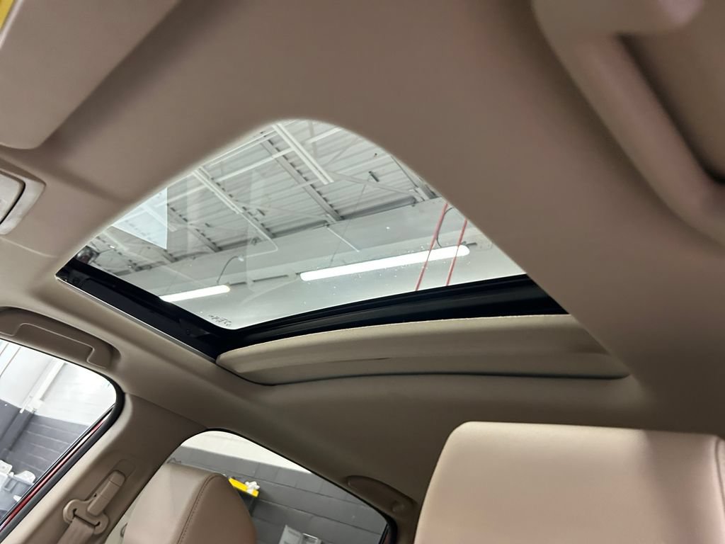 Used 2019 Honda CR-V Touring image 18