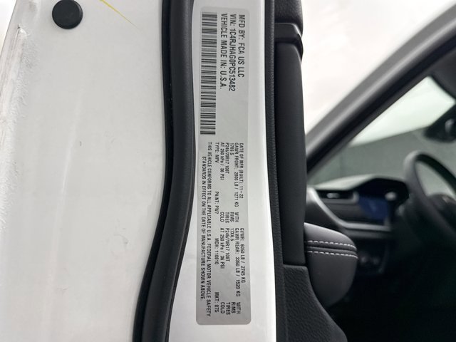 Used 2023 Jeep Grand Cherokee Laredo image 20