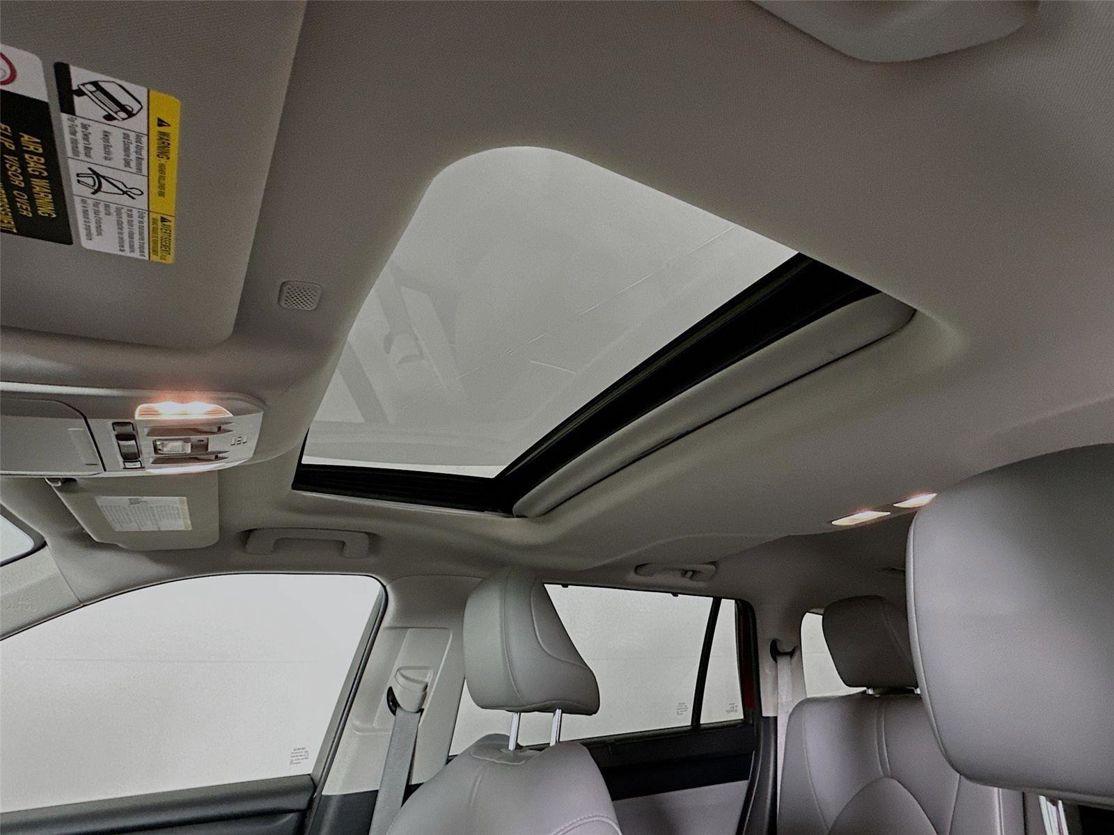Certified 2021 Toyota Highlander XLE AWD/4WD image 17