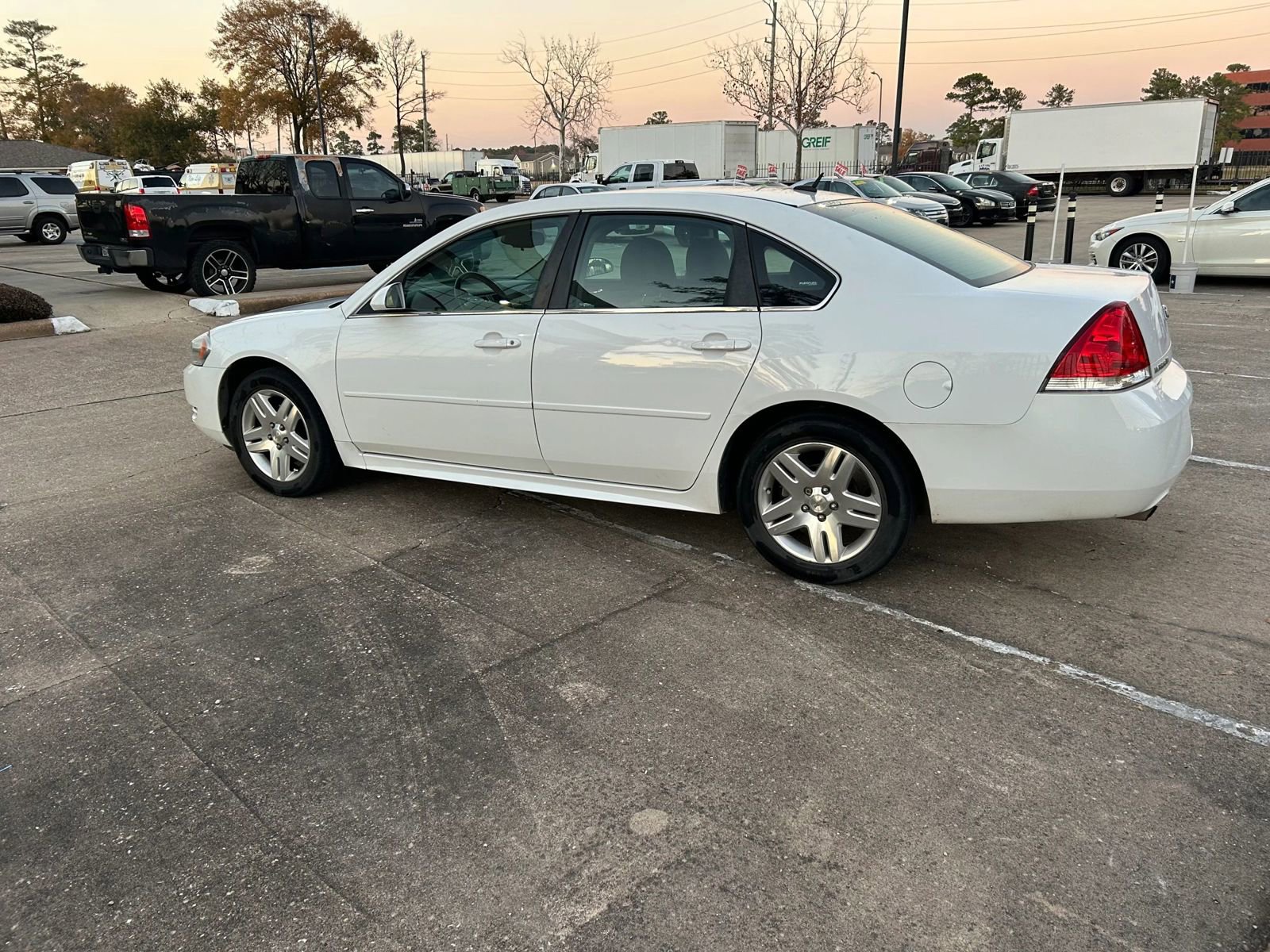 Used 2014 Chevrolet Impala LT image 3