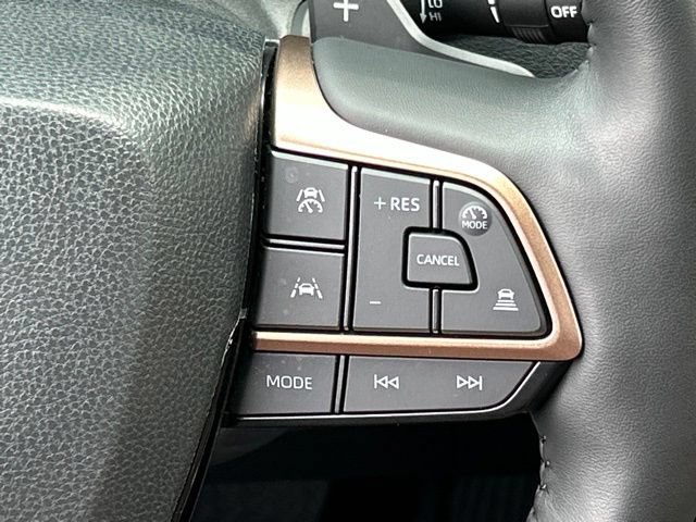 Used 2024 Toyota Grand Highlander AWD Hybrid image 61