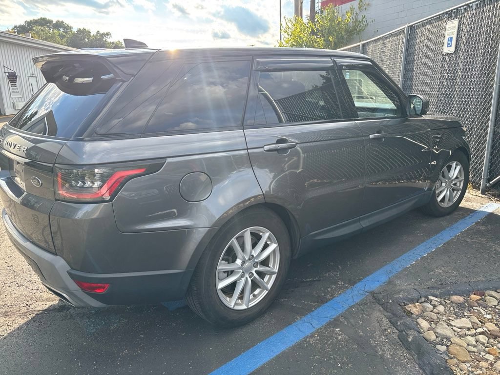 Used 2018 Land Rover Range Rover Sport SE AWD/4WD image 4