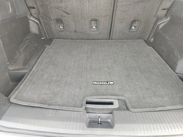 Used 2025 Nissan Rogue SV image 31