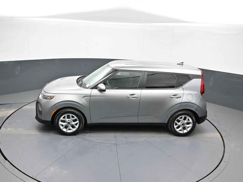 Certified 2022 Kia Soul LX w/ Technology Package image 39