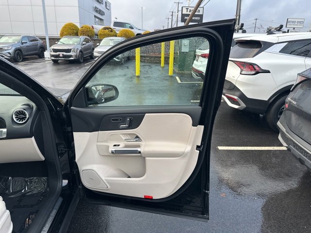 Used 2023 Mercedes-Benz GLB 250 GLB 250 image 36