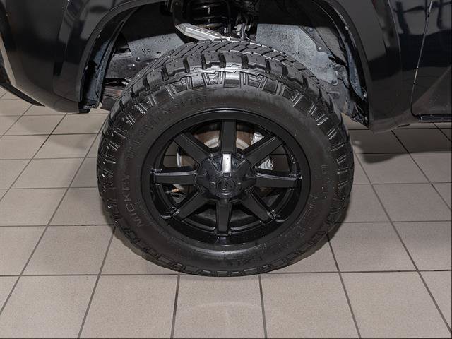 Used 2023 Toyota Tacoma Limited w/ Nightshade Package AWD/4WD image 6