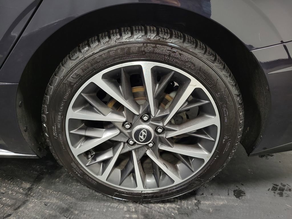 Used 2023 Hyundai Sonata Limited w/ Cargo Package image 10