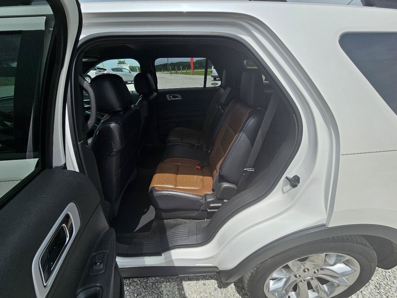 Used 2012 Ford Explorer Limited FWD image 18