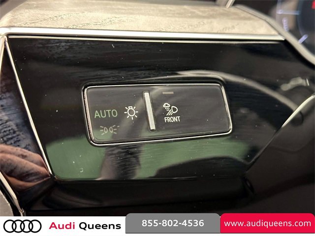 Used 2024 Audi Q8 e-tron Premium Plus w/ Premium Plus Package image 23