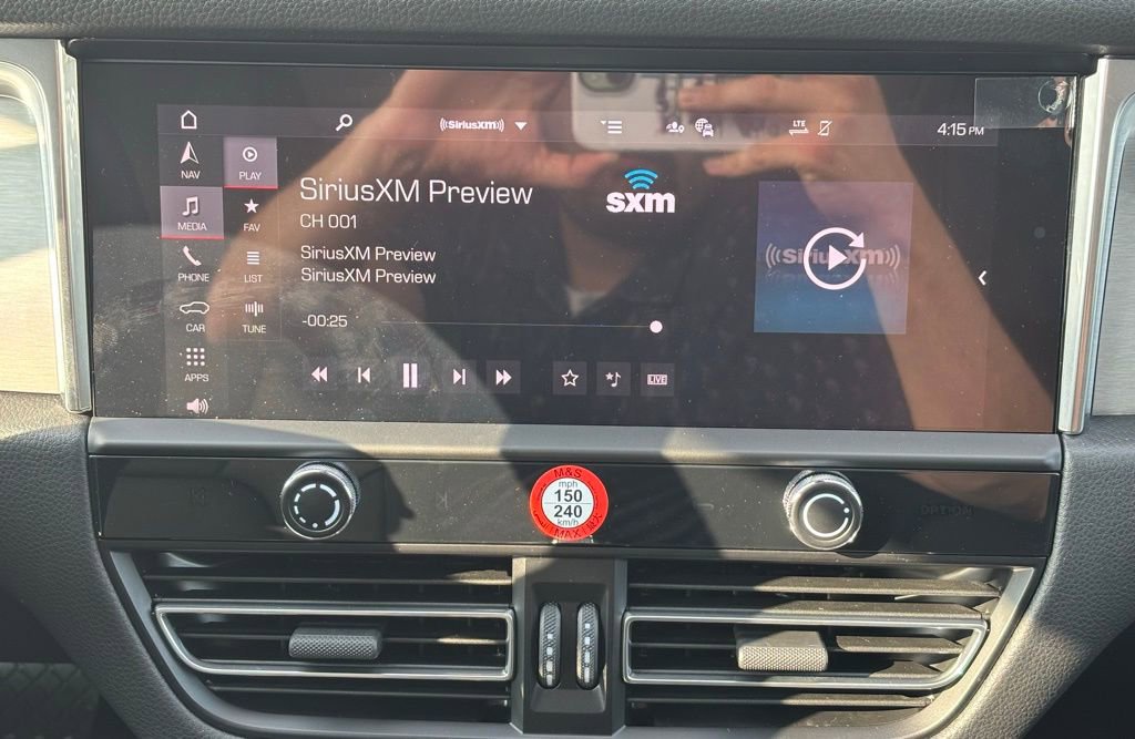 New 2026 Porsche Macan image 29