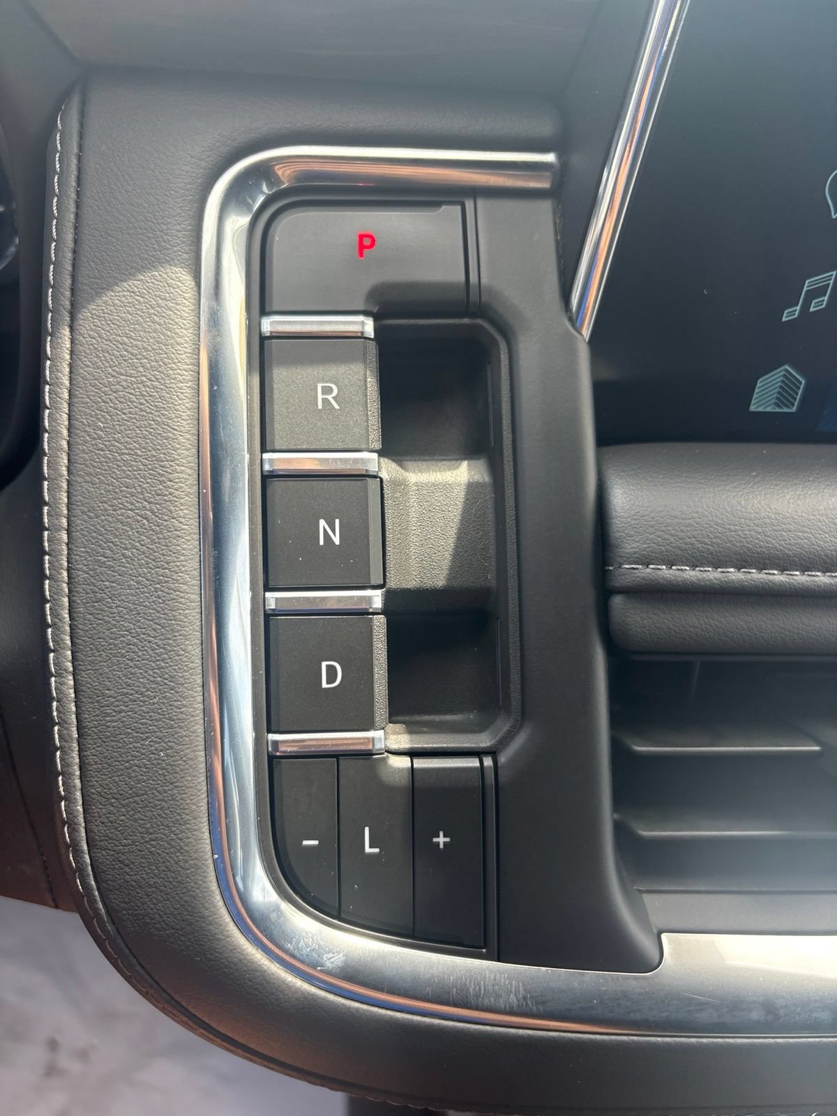 Used 2024 Chevrolet Tahoe LT RWD image 20