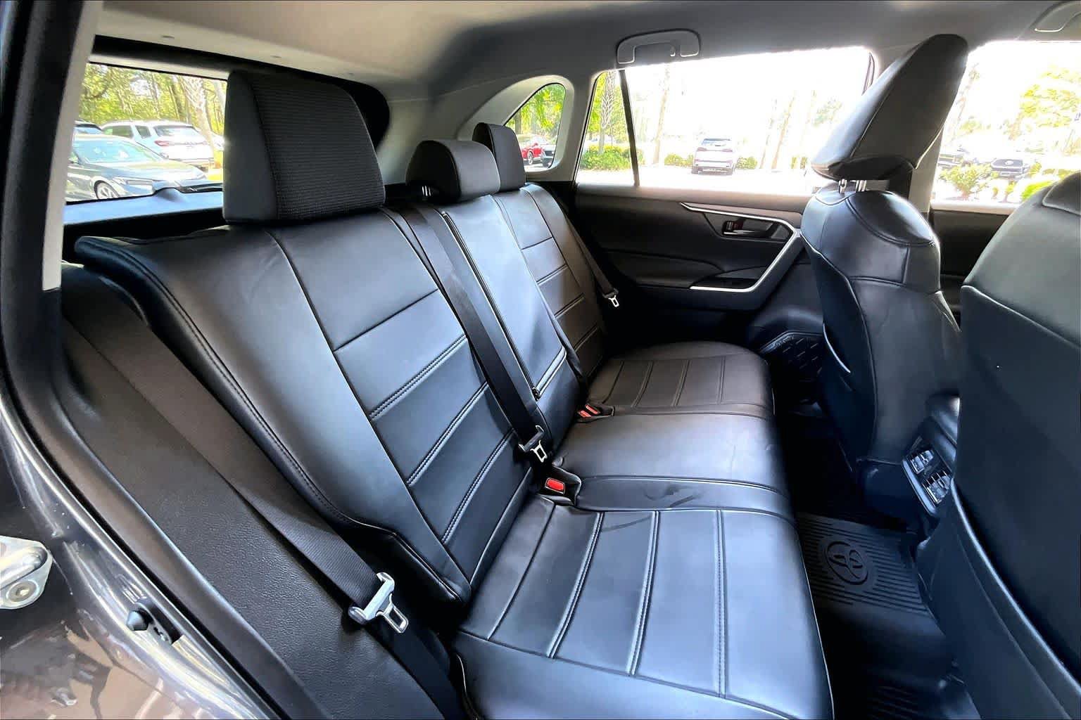 Certified 2025 Toyota RAV4 LE FWD image 35
