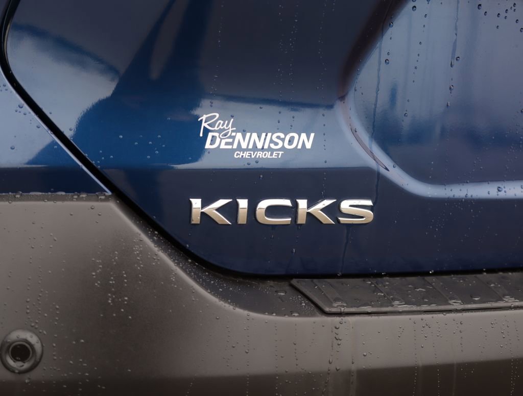 Used 2020 Nissan Kicks SV w/ Exterior Package image 28
