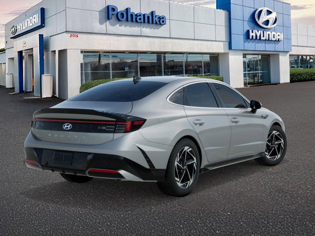 New 2026 Hyundai Sonata SEL FWD image 4