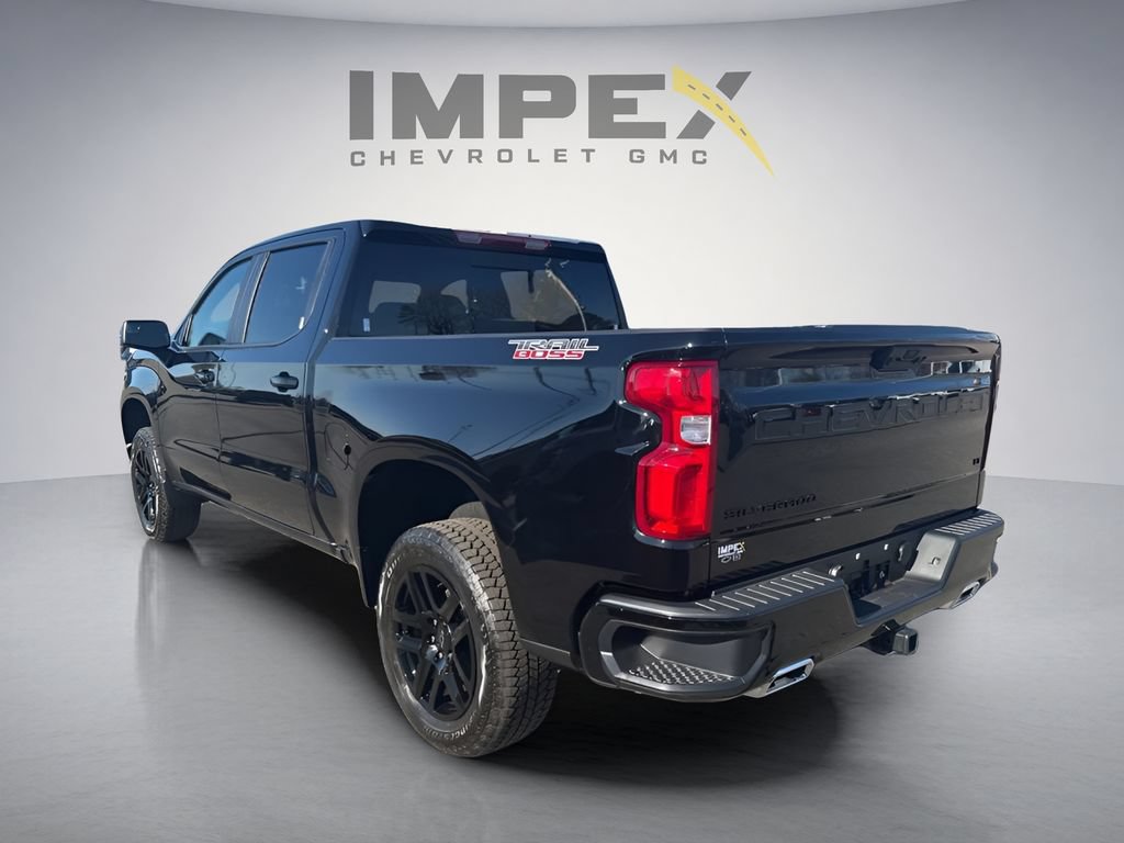 Used 2026 Chevrolet Silverado 1500 LT Trail Boss w/ Convenience Package II AWD/4WD image 3