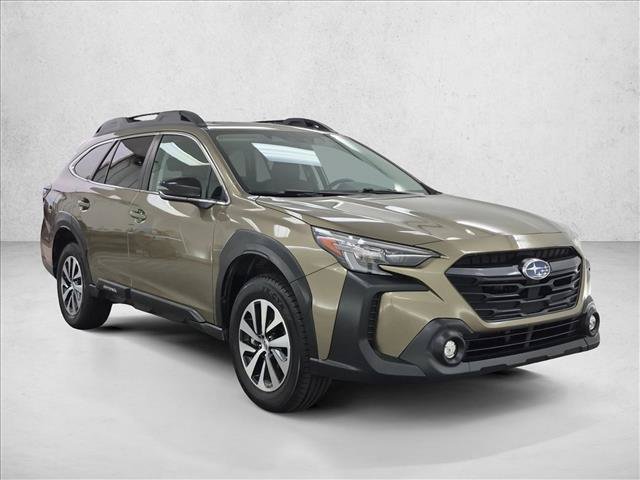 Used 2024 Subaru Outback Premium AWD/4WD image 3