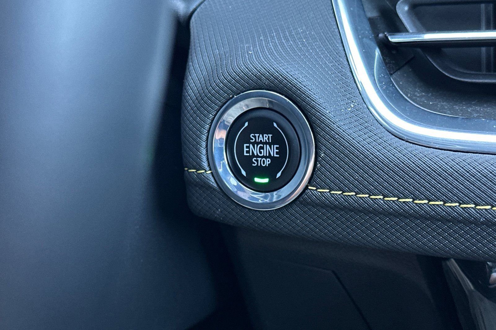 Used 2024 Chevrolet TrailBlazer ACTIV w/ Convenience Package image 28