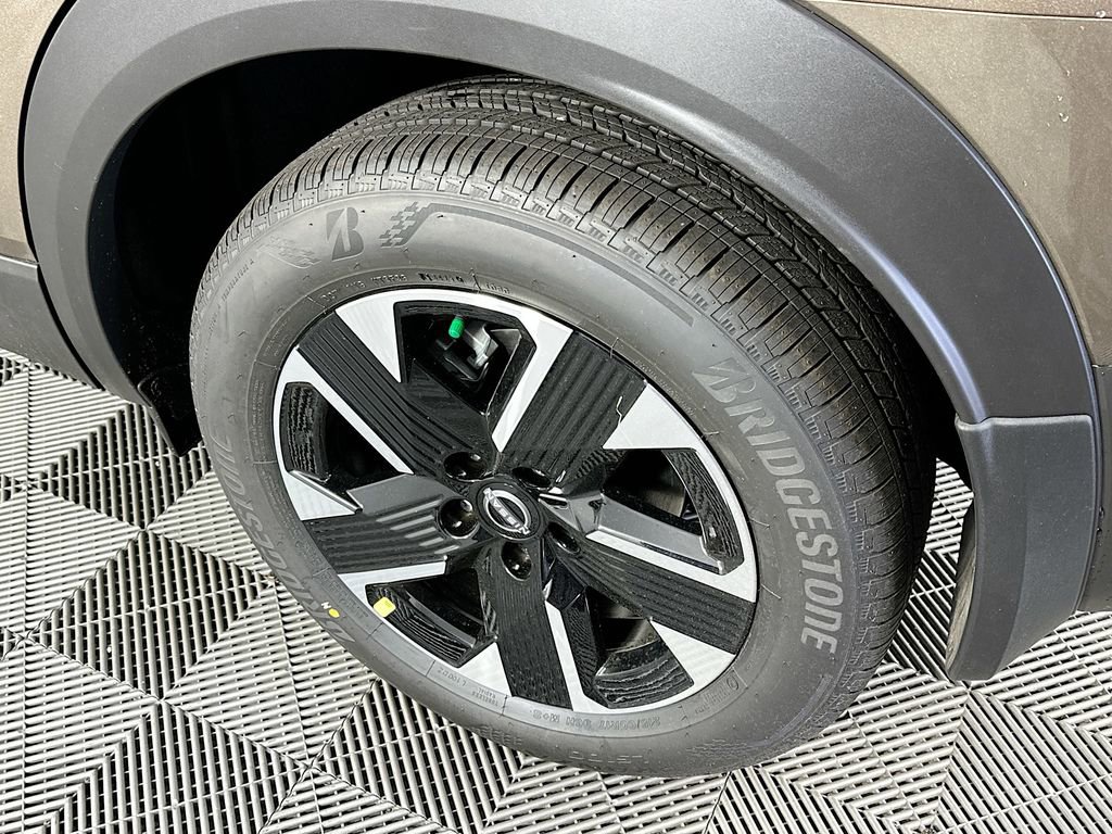 New 2026 Nissan Kicks SV w/ SV Premium Package image 38