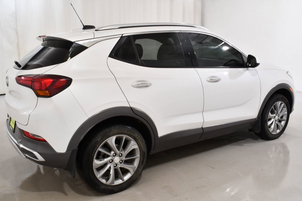 Used 2022 Buick Encore GX Essence w/ Experience Buick Package image 11