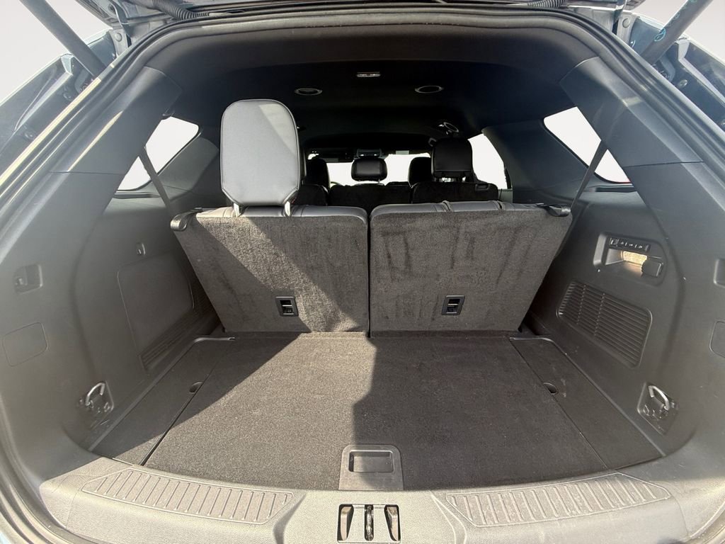 Used 2025 Ford Explorer ST-Line w/ Premium Package AWD/4WD image 5